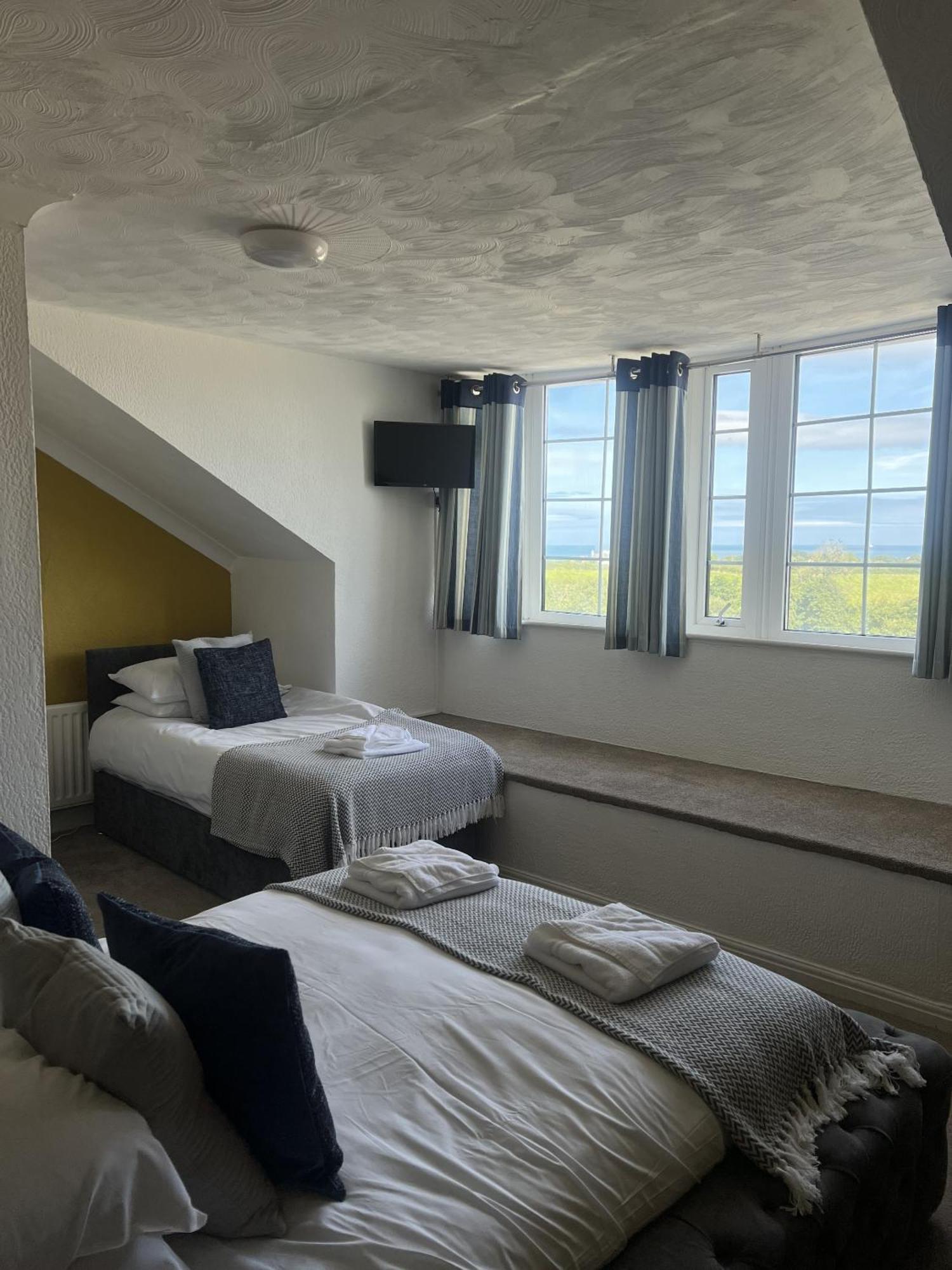 Ty Dderw Country Inn 멀프레 객실 사진